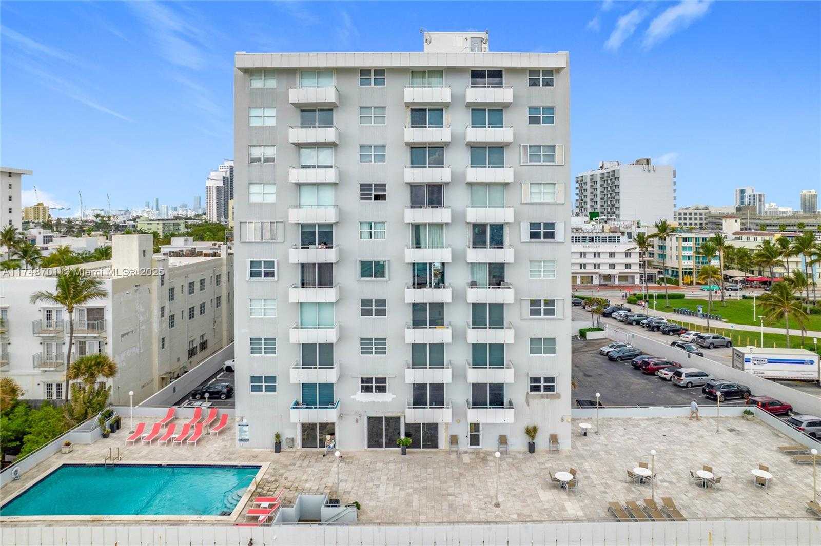 Small Image of 465 OCEAN DR #701, Miami Beach Number 28
