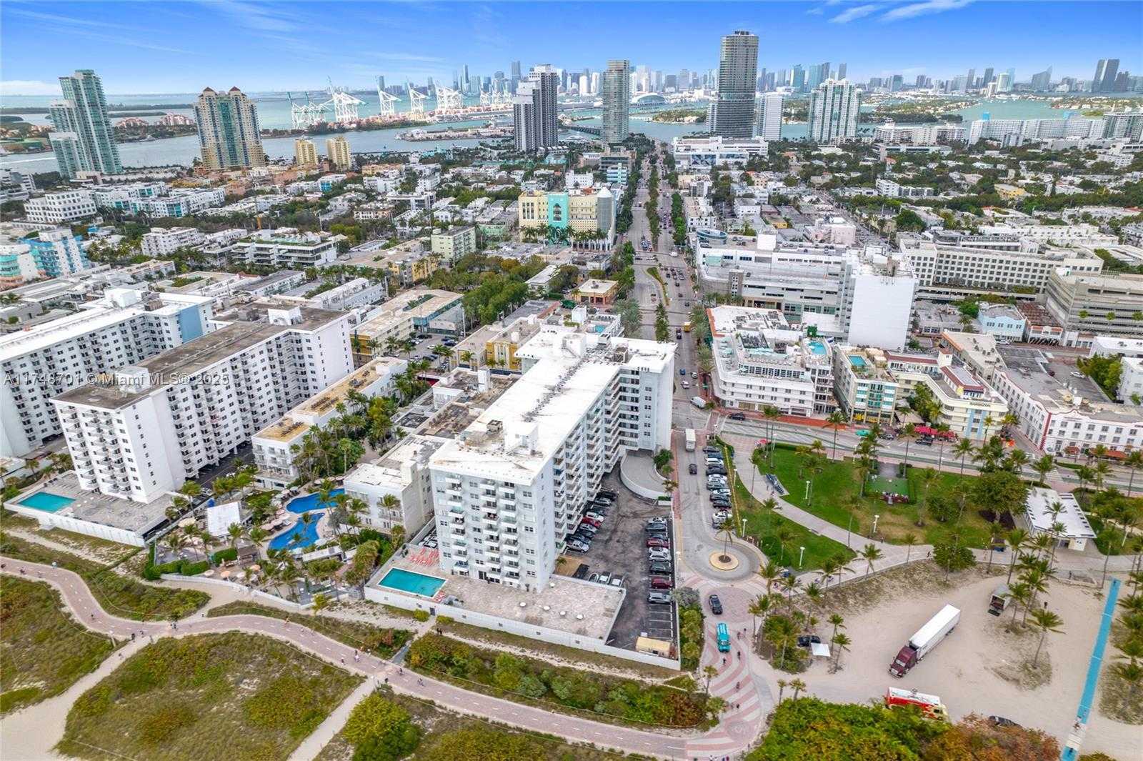 Small Image of 465 OCEAN DR #701, Miami Beach Number 39