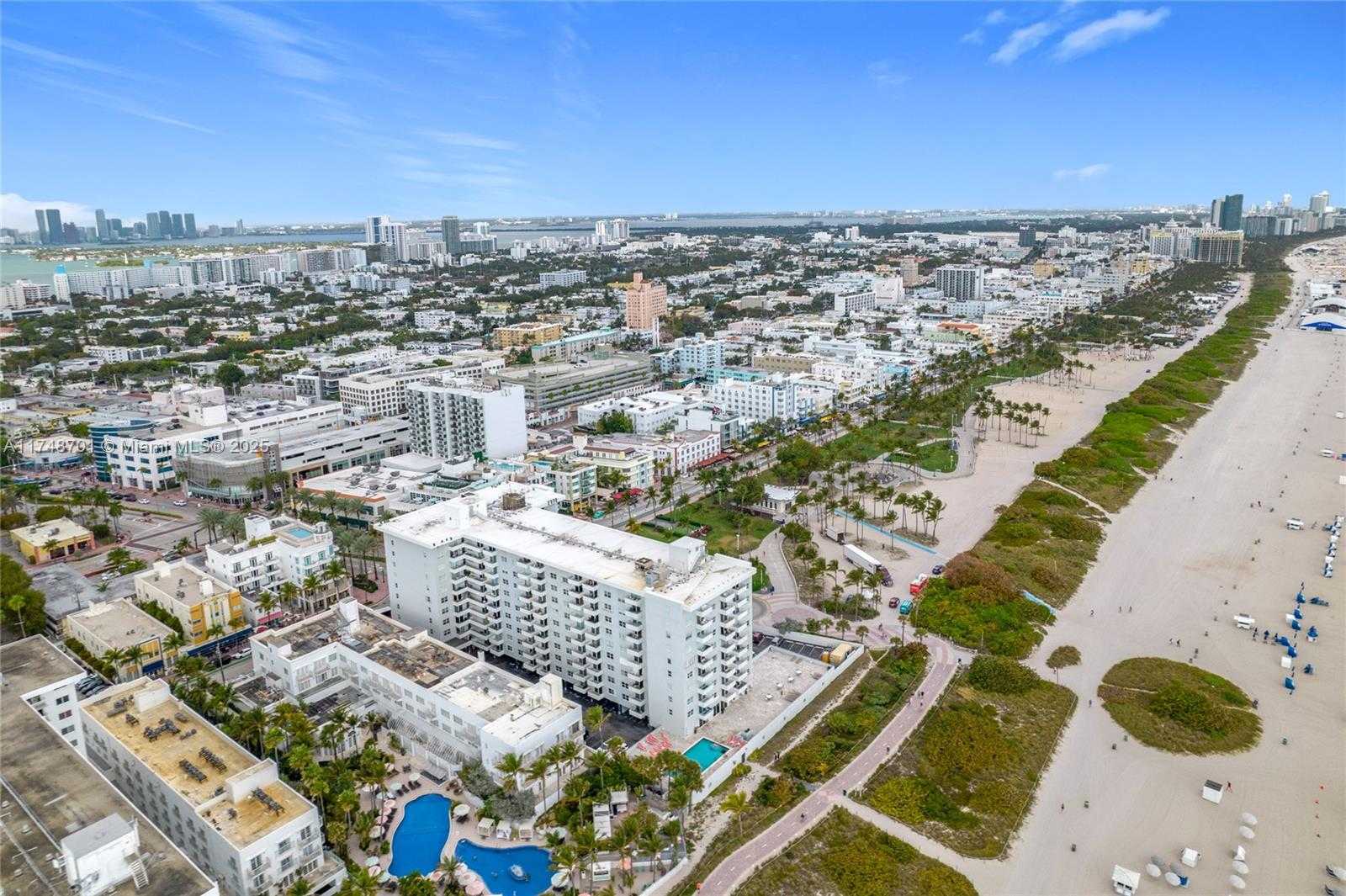 Small Image of 465 OCEAN DR #701, Miami Beach Number 42