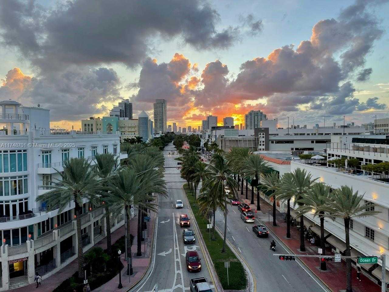 Small Image of 465 OCEAN DR #701, Miami Beach Number 48