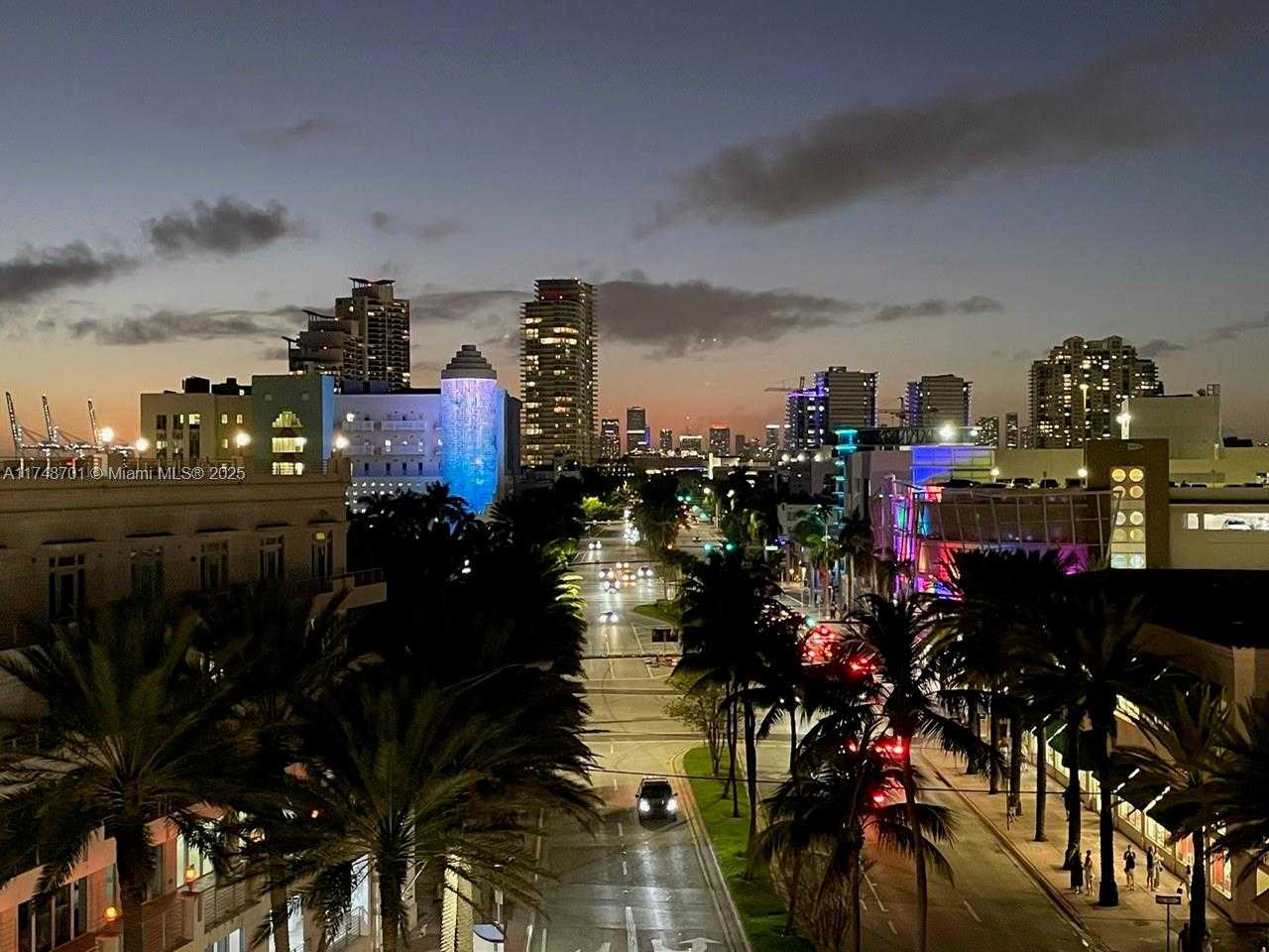 Small Image of 465 OCEAN DR #701, Miami Beach Number 50