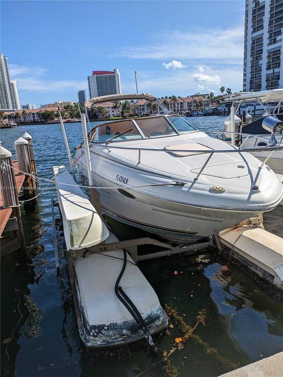Small Image of 2600 #516, Hallandale Beach Number 17