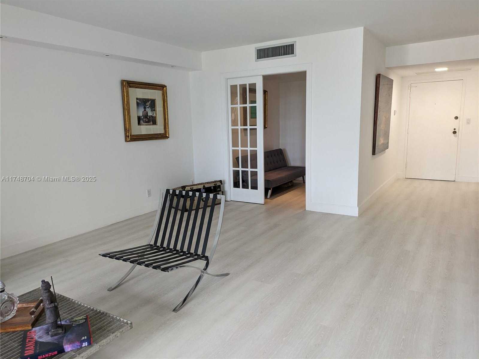 Small Image of 2600 #516, Hallandale Beach Number 3
