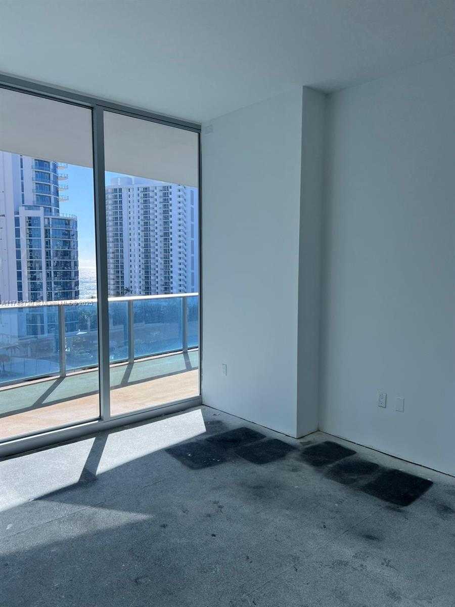 Small Image of 17550 COLLINS AVE #1004, Sunny Isles Beach Number 5
