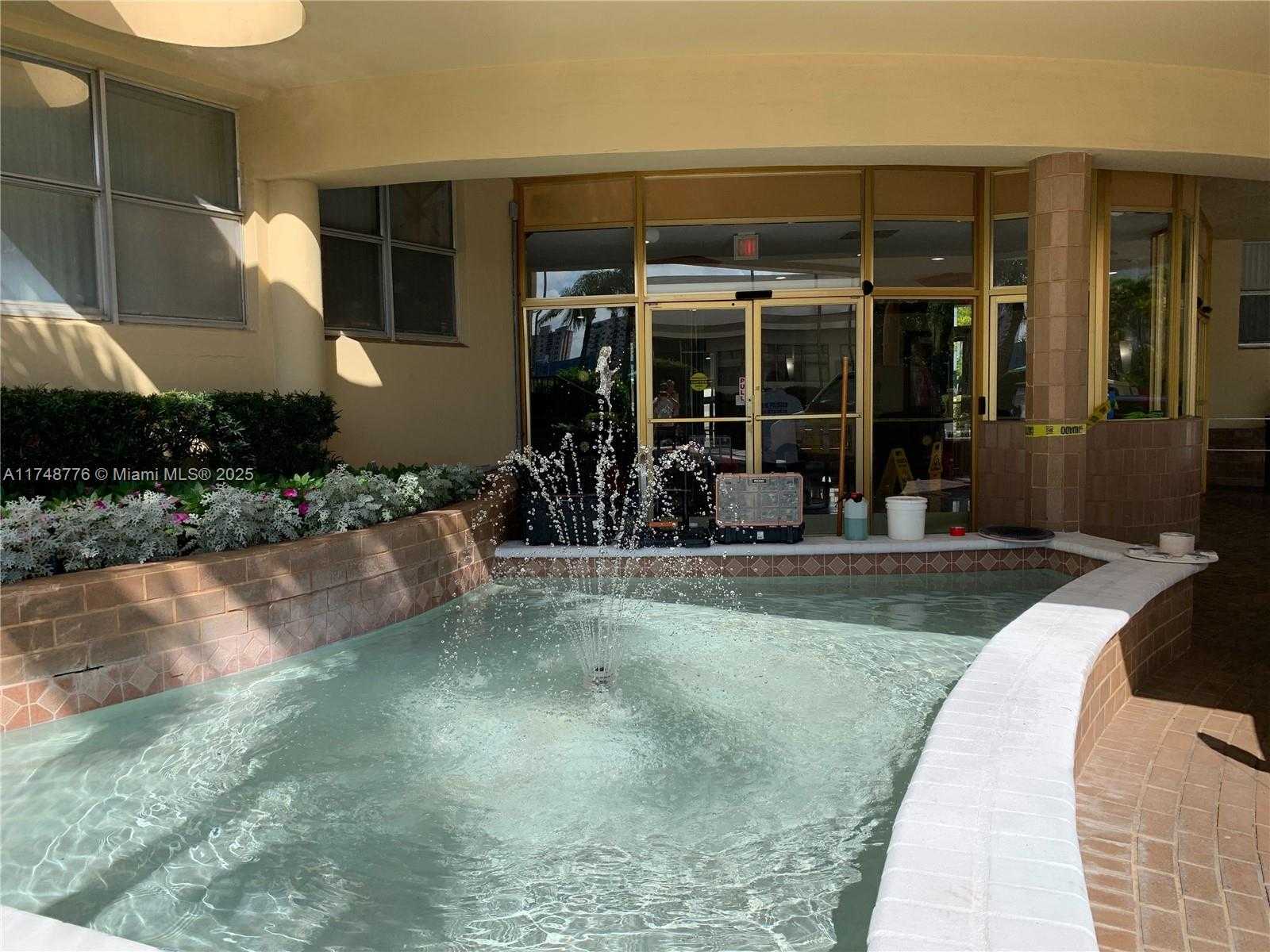 Small Image of 100 GOLDEN ISLES DR #409, Hallandale Beach Number 13