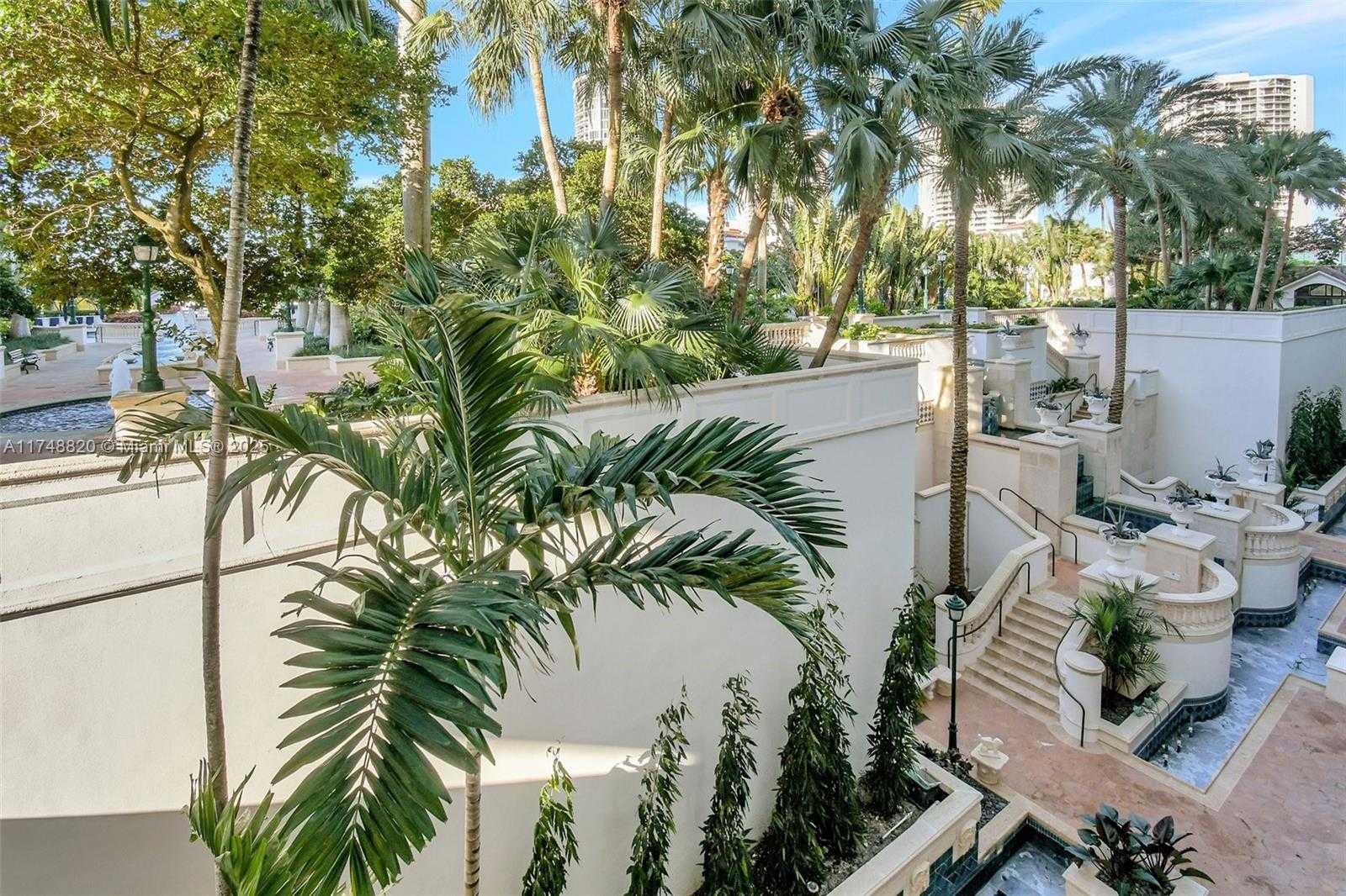 Small Image of 2000 ISLAND BL #410, Aventura Number 5