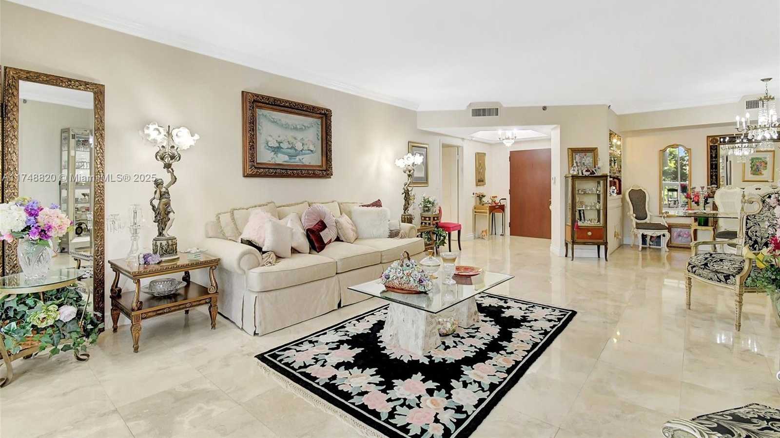 Small Image of 2000 ISLAND BL #410, Aventura Number 8