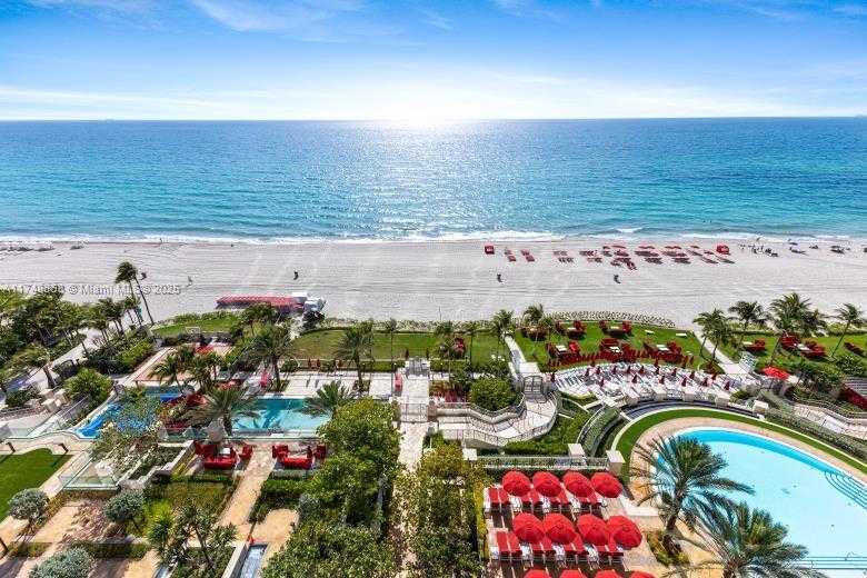 Small Image of 17901 COLLINS AVE #PH01, Sunny Isles Beach Number 2