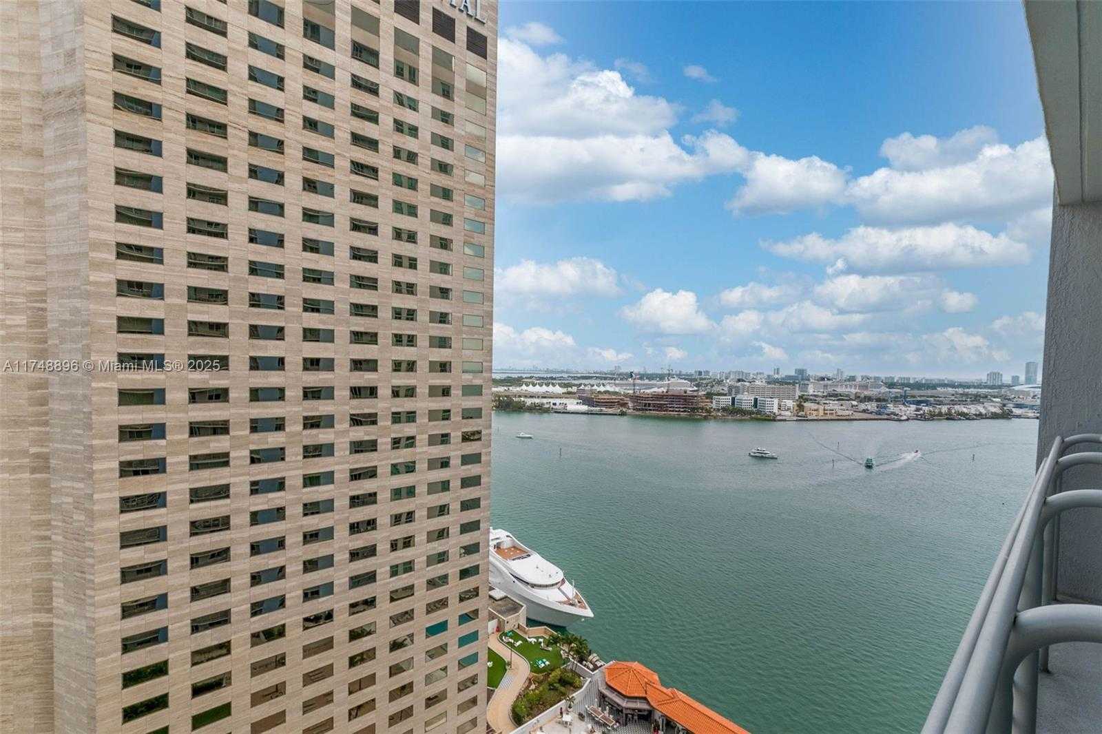 Small Image of 335 SOUTH BISCAYNE BLVD #2402, Miami Number 18