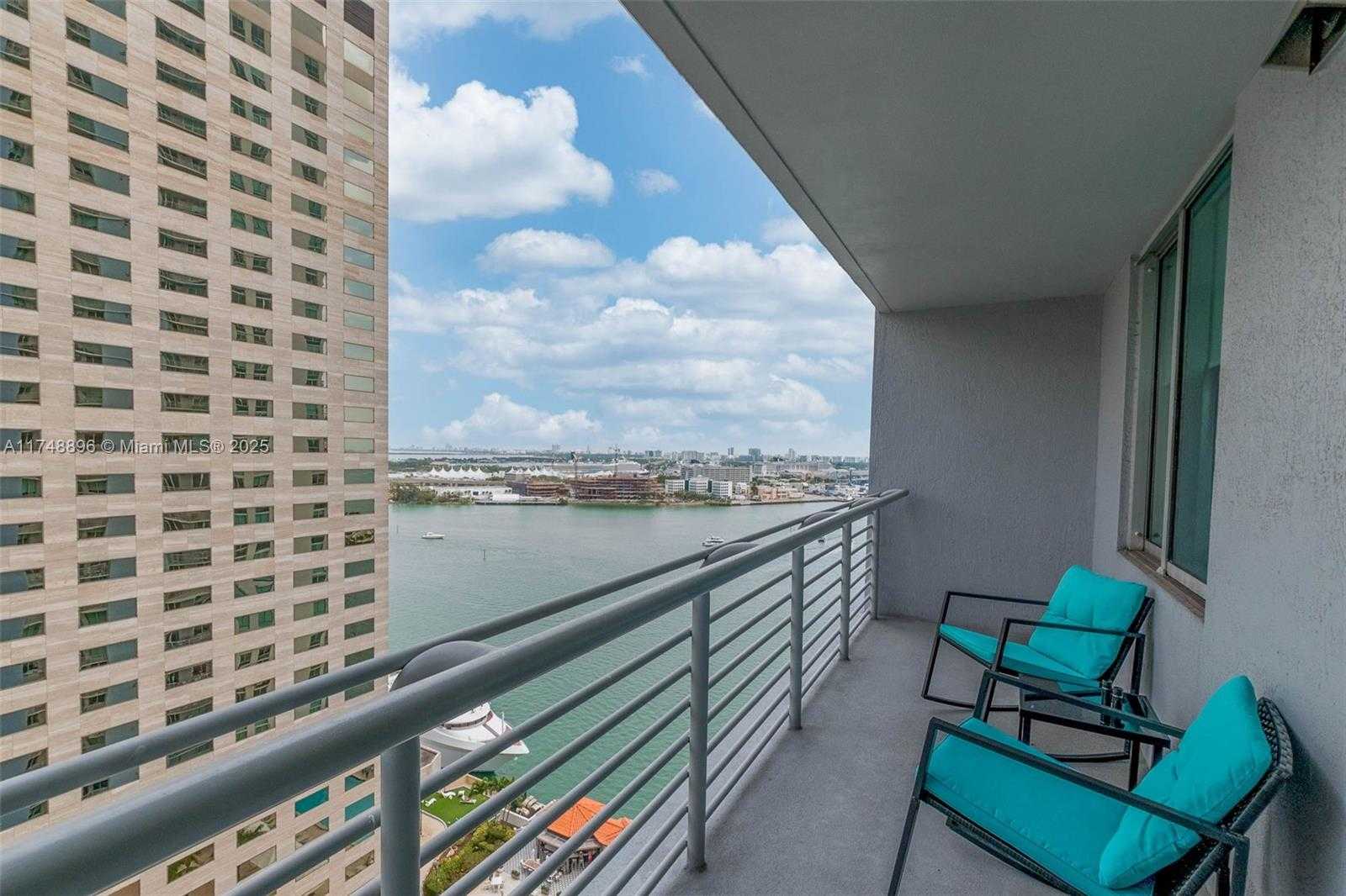 Small Image of 335 SOUTH BISCAYNE BLVD #2402, Miami Number 4
