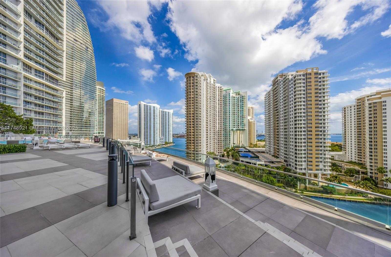 Small Image of 465 BRICKELL AVE #1505, Miami Number 23