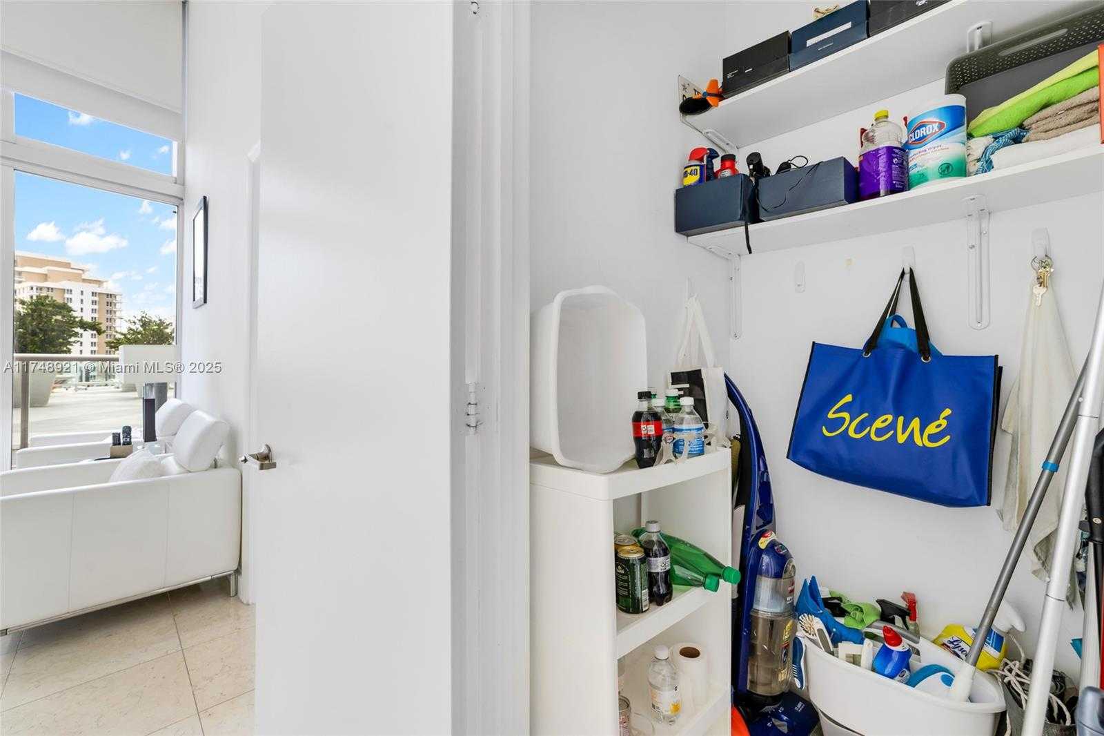 Small Image of 465 BRICKELL AVE #1505, Miami Number 27