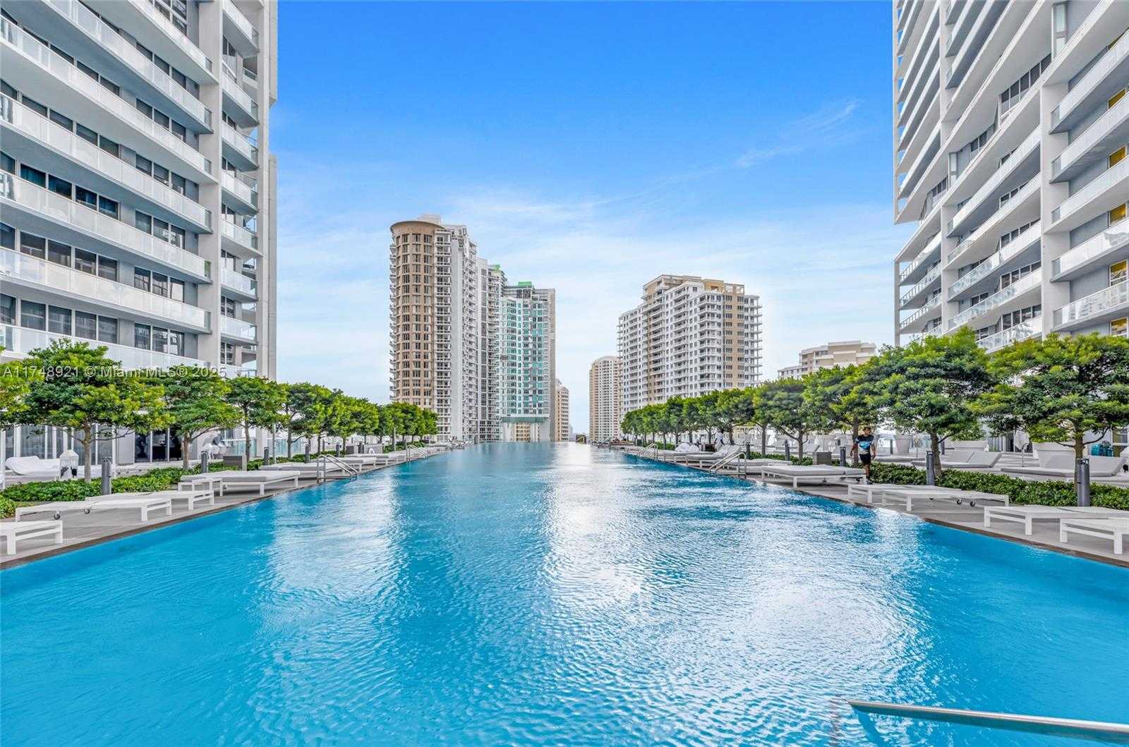 Small Image of 465 BRICKELL AVE #1505, Miami Number 31