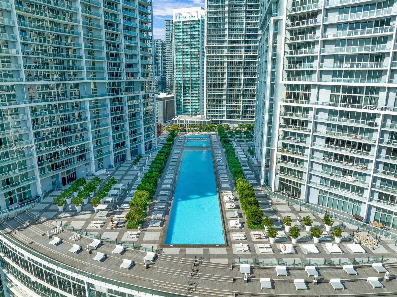 Small Image of 465 BRICKELL AVE #1505, Miami Number 33