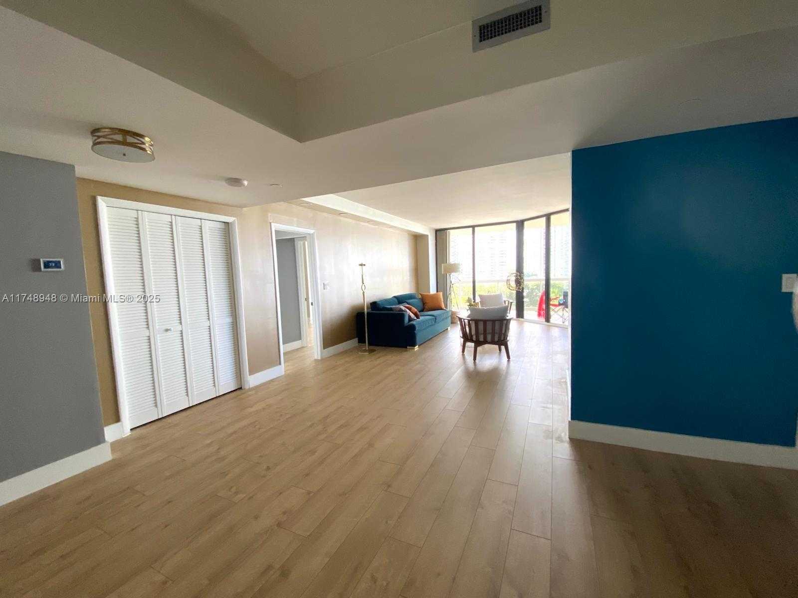 Small Image of 20191 EAST COUNTRY CLUB #804, Aventura Number 12