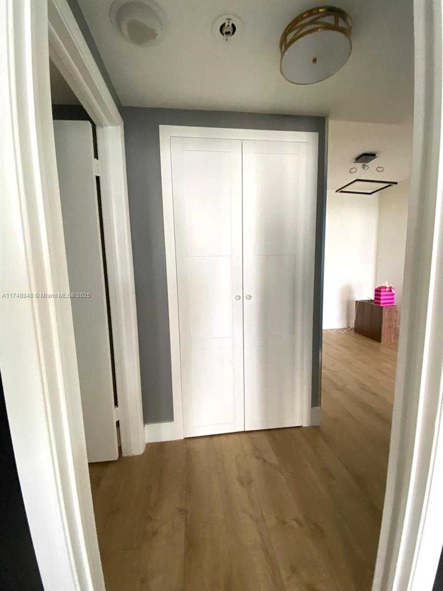 Small Image of 20191 EAST COUNTRY CLUB #804, Aventura Number 13