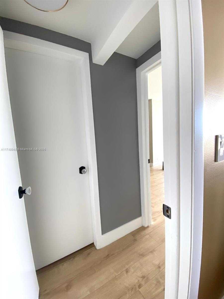 Small Image of 20191 EAST COUNTRY CLUB #804, Aventura Number 14