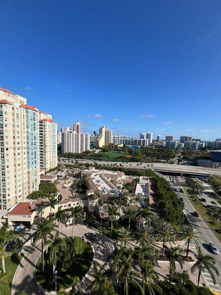 Small Image of 19501 W COUNTRY CLUB DR #1708, Aventura Number 2