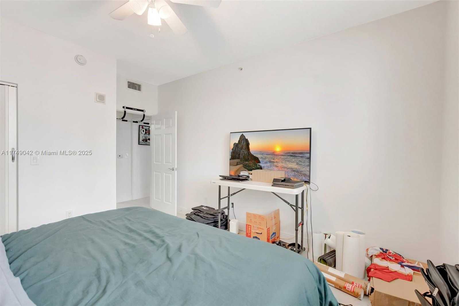 Small Image of 233 SOUTH FEDERAL HWY #216, Boca Raton Number 21
