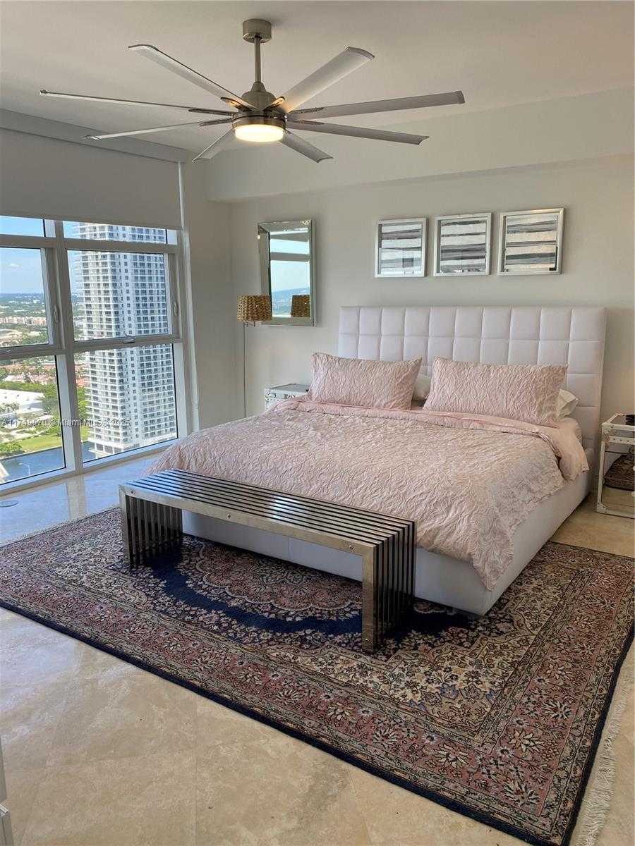 Small Image of 1830 SOUTH OCEAN DR #3507, Hallandale Beach Number 2