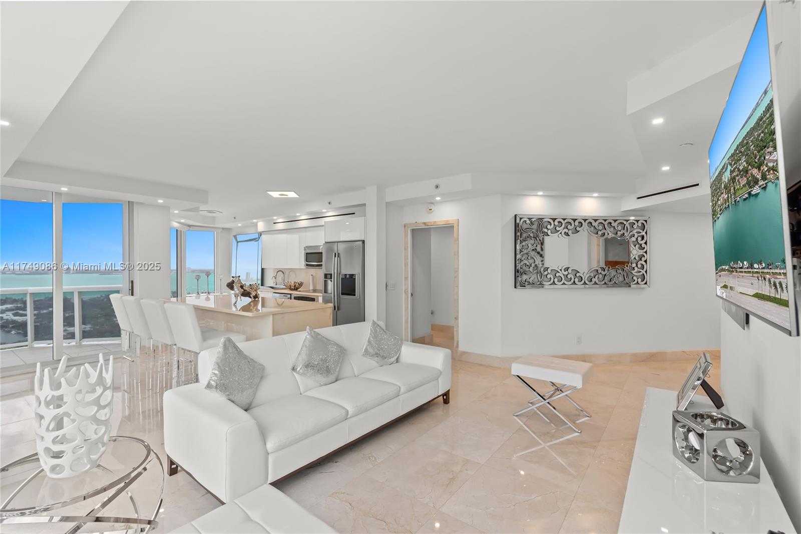 Small Image of 4775 COLLINS AVE #3505, Miami Beach Number 17