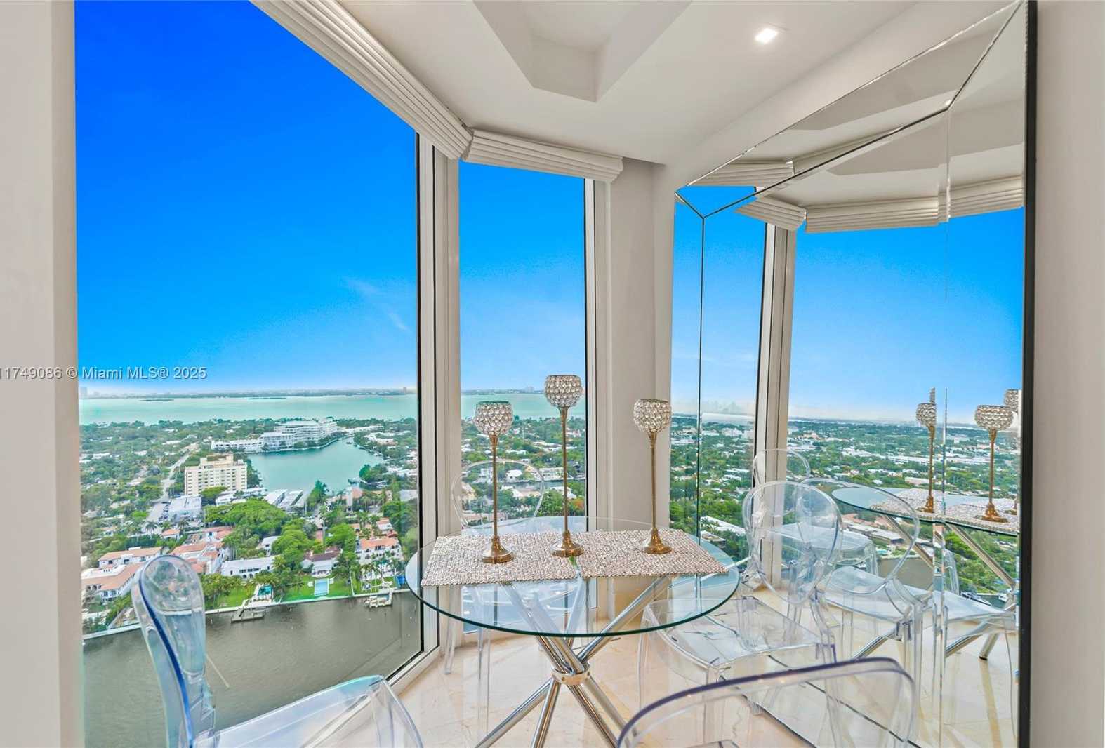 Small Image of 4775 COLLINS AVE #3505, Miami Beach Number 23