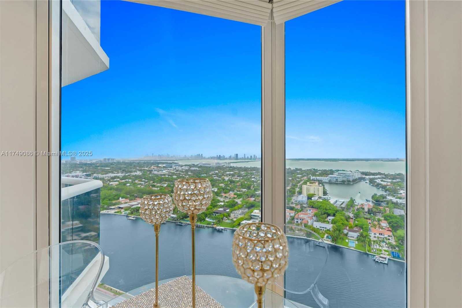 Small Image of 4775 COLLINS AVE #3505, Miami Beach Number 24