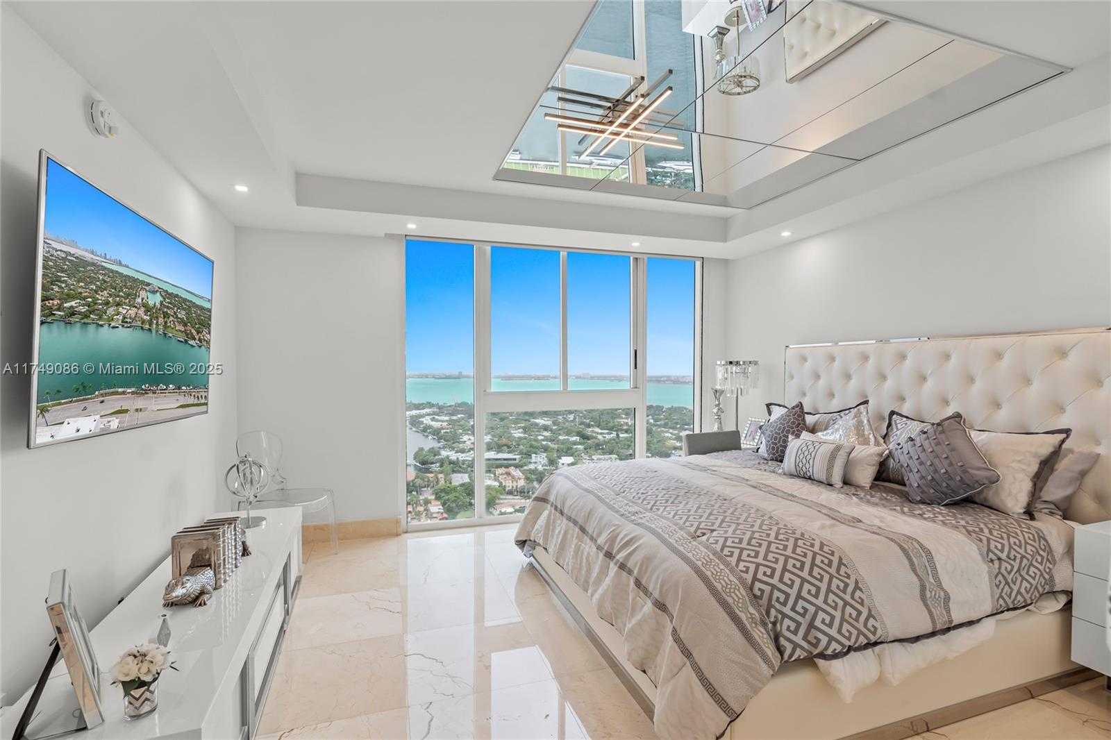 Small Image of 4775 COLLINS AVE #3505, Miami Beach Number 28