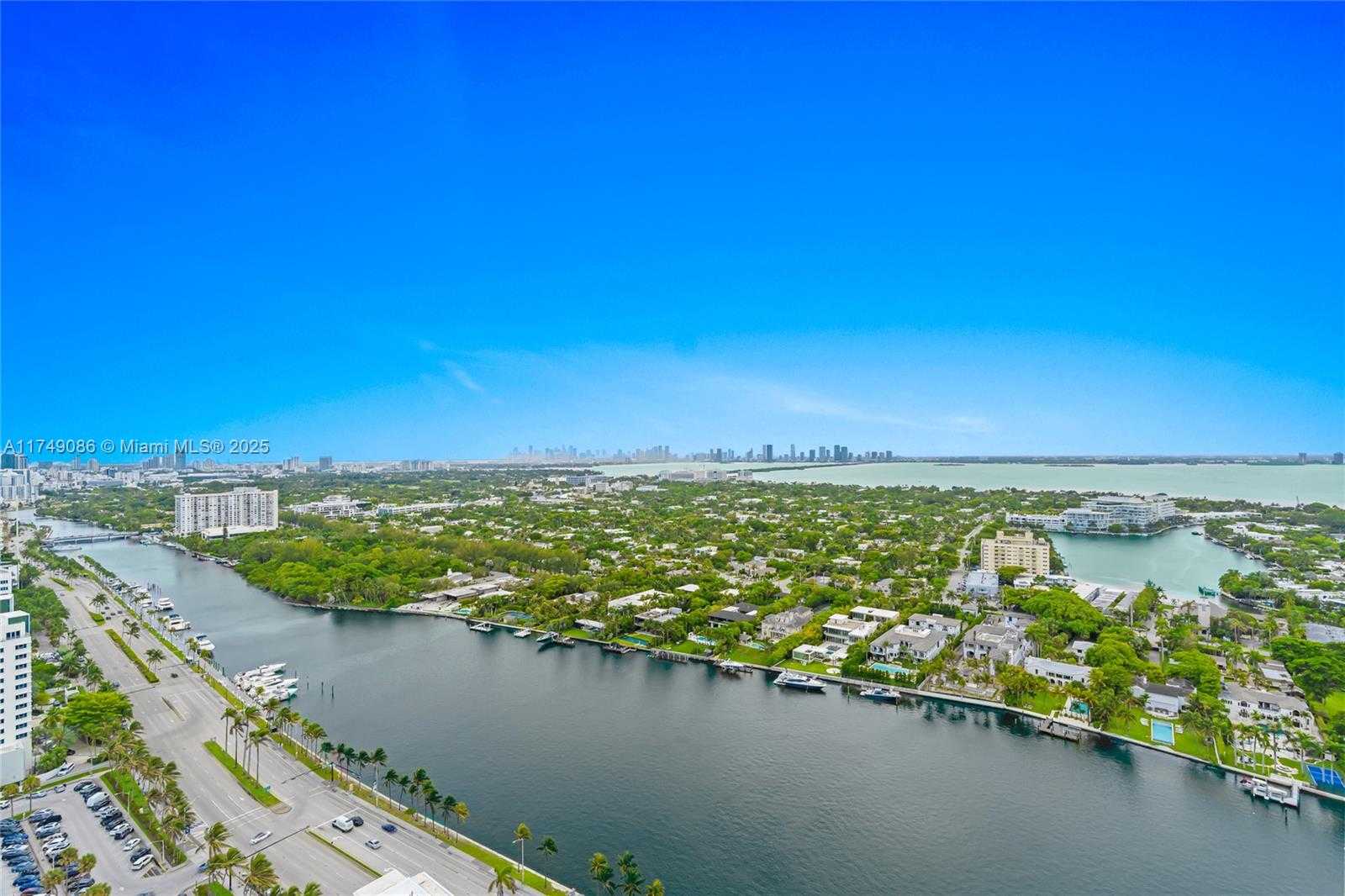 Small Image of 4775 COLLINS AVE #3505, Miami Beach Number 3