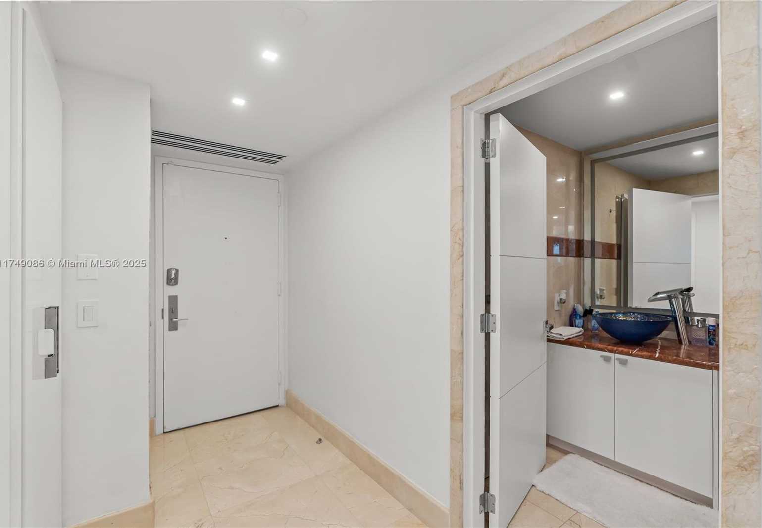 Small Image of 4775 COLLINS AVE #3505, Miami Beach Number 43