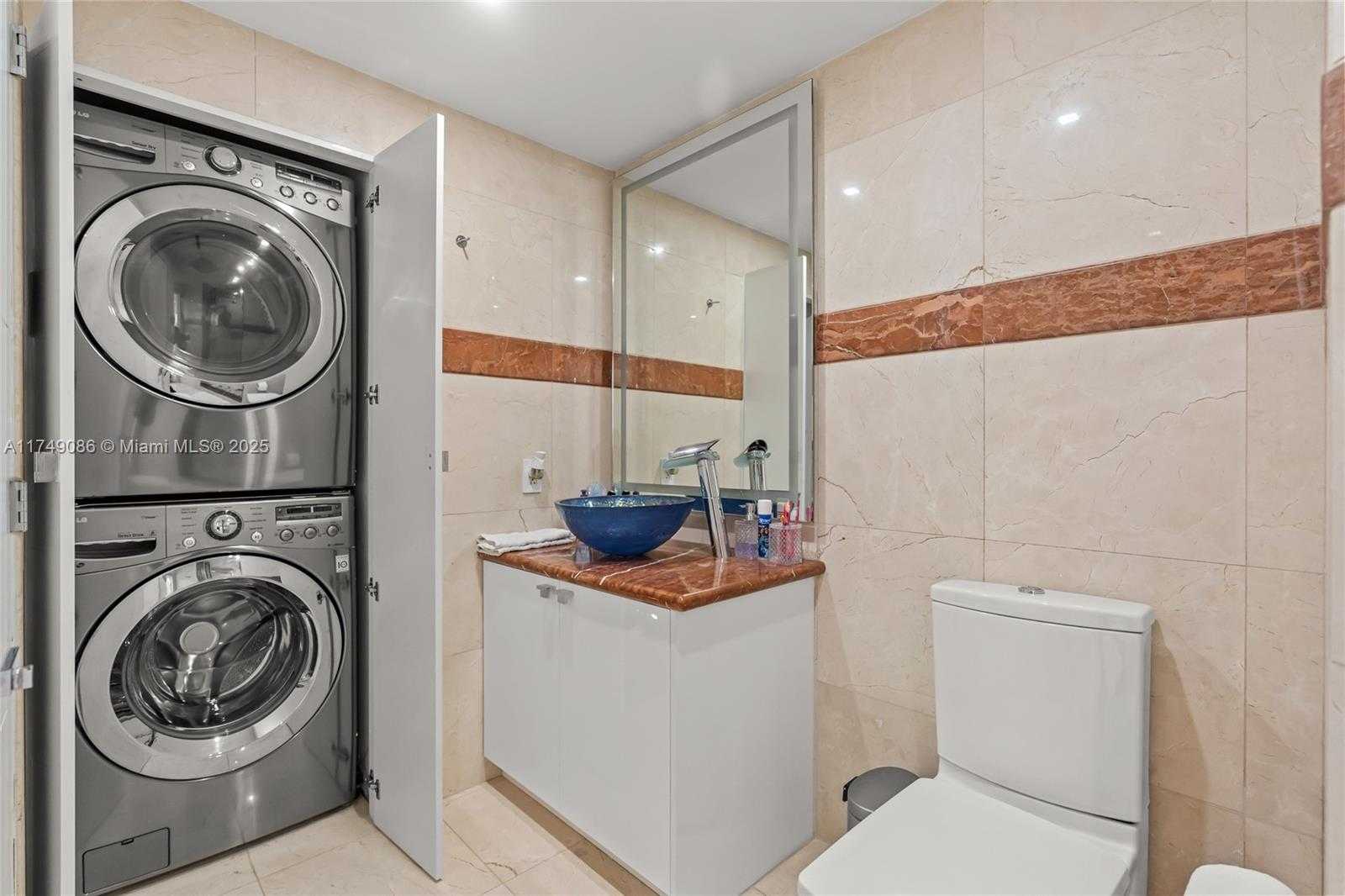 Small Image of 4775 COLLINS AVE #3505, Miami Beach Number 45