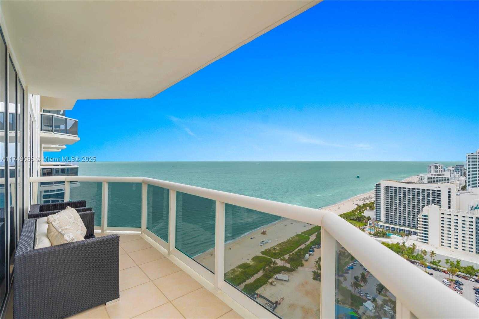 Small Image of 4775 COLLINS AVE #3505, Miami Beach Number 6