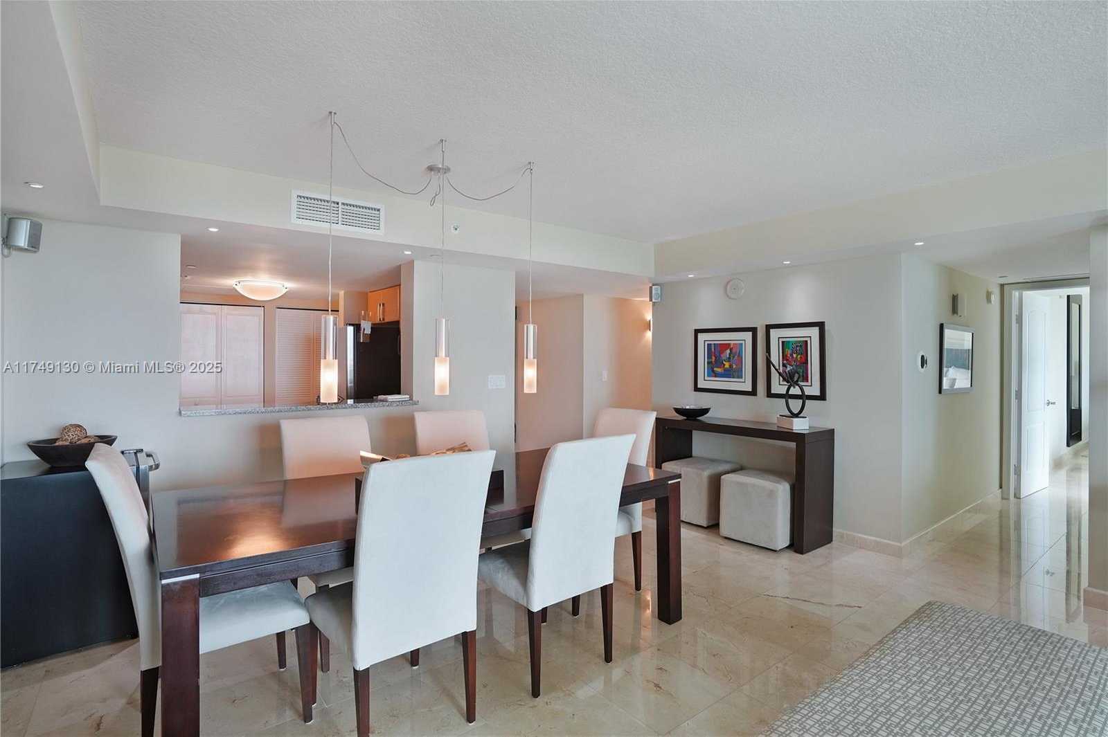 Small Image of 2101 BRICKELL AVE #1812, Miami Number 10