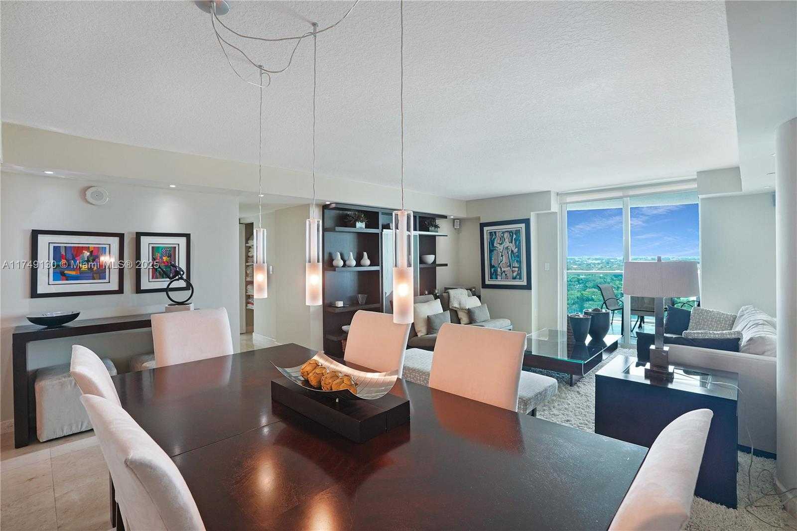 Small Image of 2101 BRICKELL AVE #1812, Miami Number 11