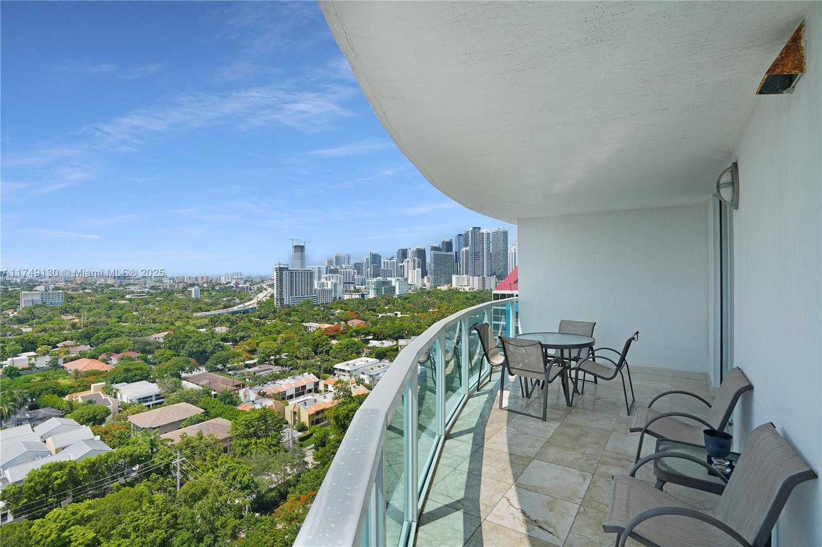 Small Image of 2101 BRICKELL AVE #1812, Miami Number 29