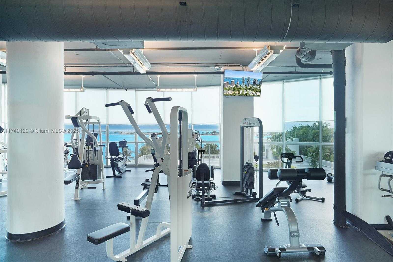 Small Image of 2101 BRICKELL AVE #1812, Miami Number 33