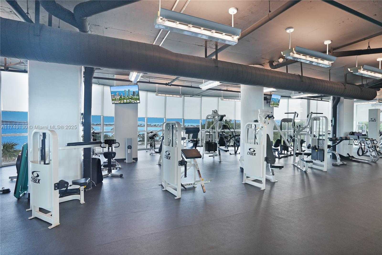 Small Image of 2101 BRICKELL AVE #1812, Miami Number 34