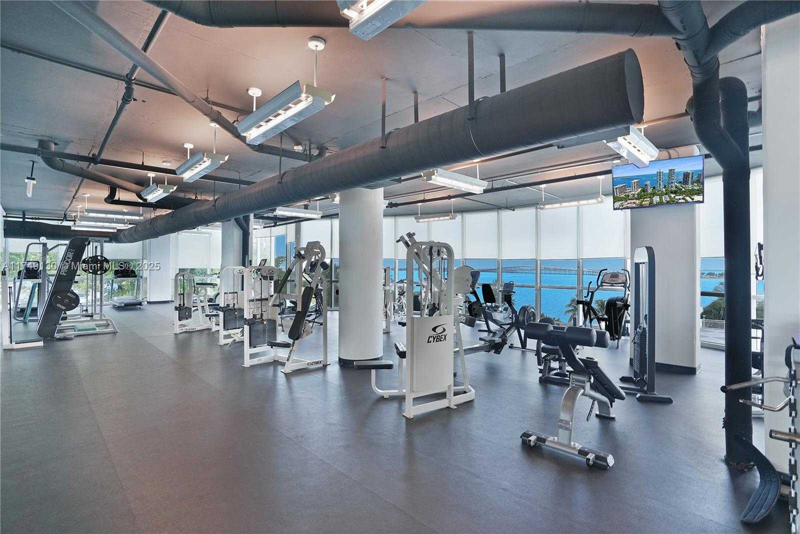Small Image of 2101 BRICKELL AVE #1812, Miami Number 35