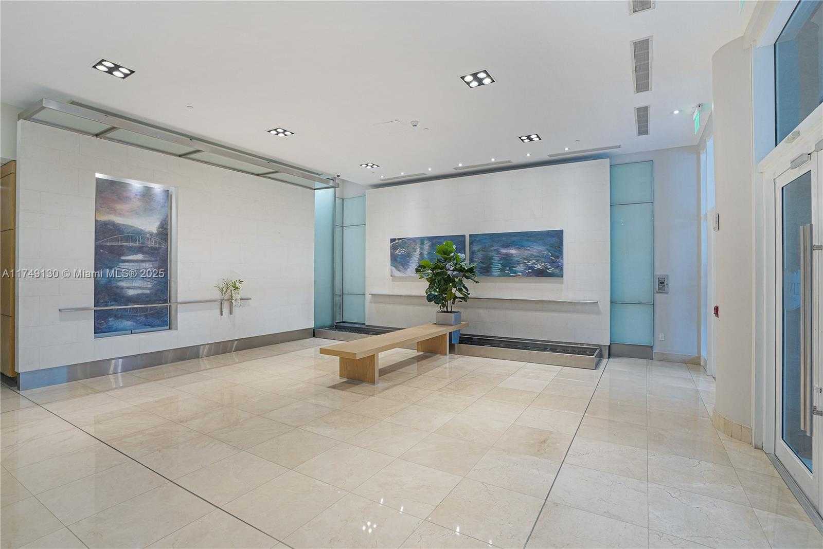 Small Image of 2101 BRICKELL AVE #1812, Miami Number 38