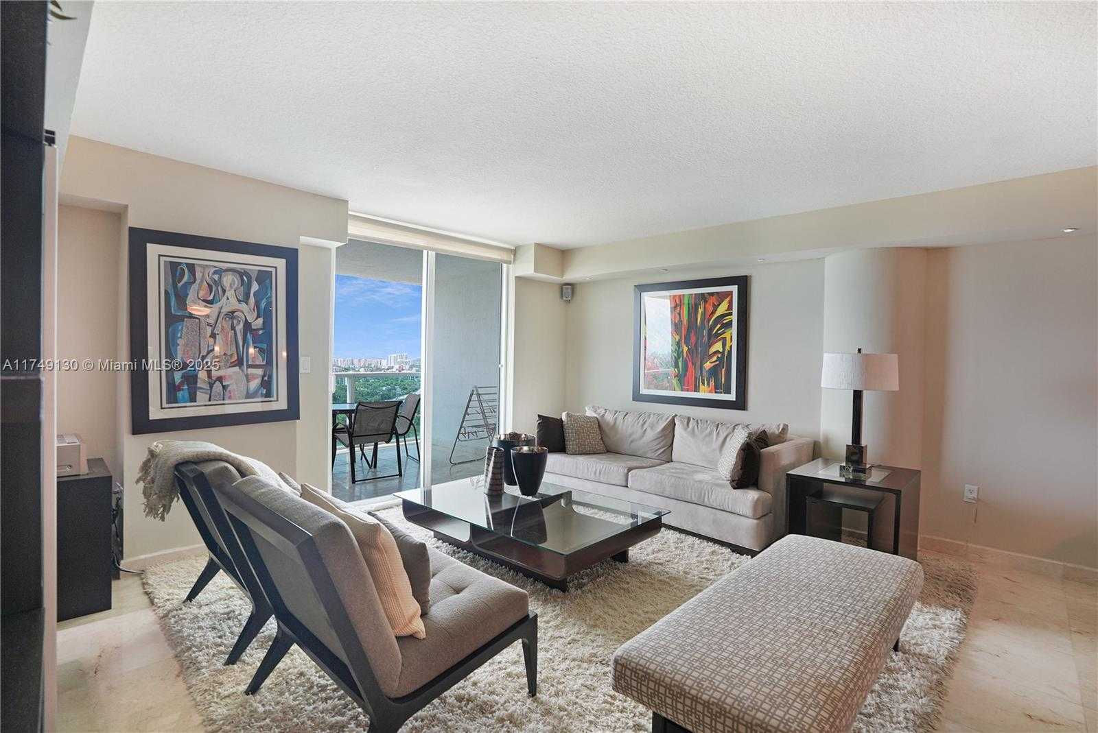 Small Image of 2101 BRICKELL AVE #1812, Miami Number 5