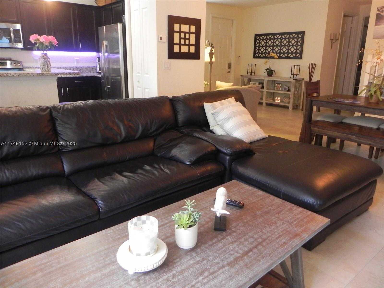 Small Image of 12170 VILLAGE PL #1, Davie Number 11