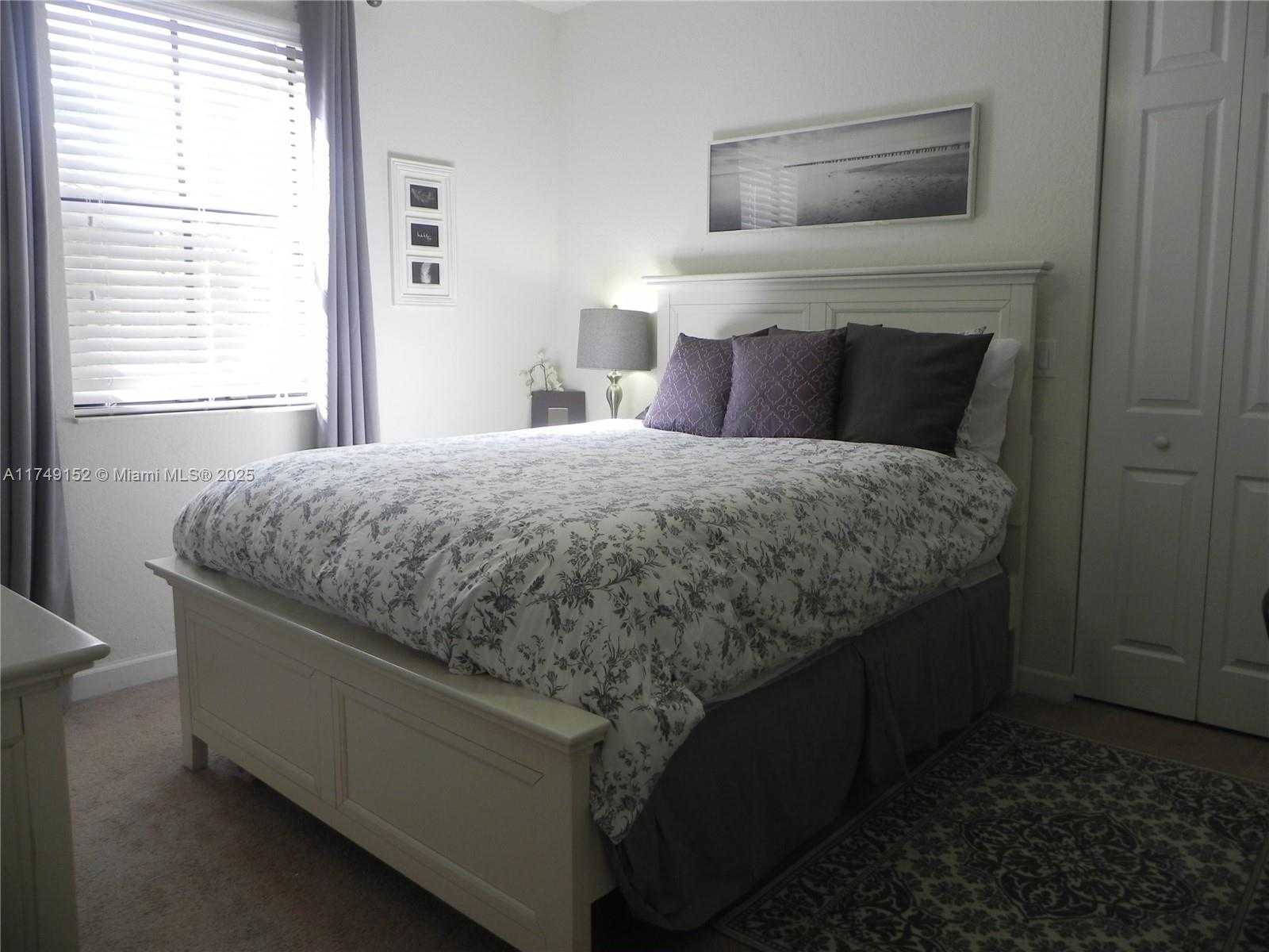 Small Image of 12170 VILLAGE PL #1, Davie Number 15