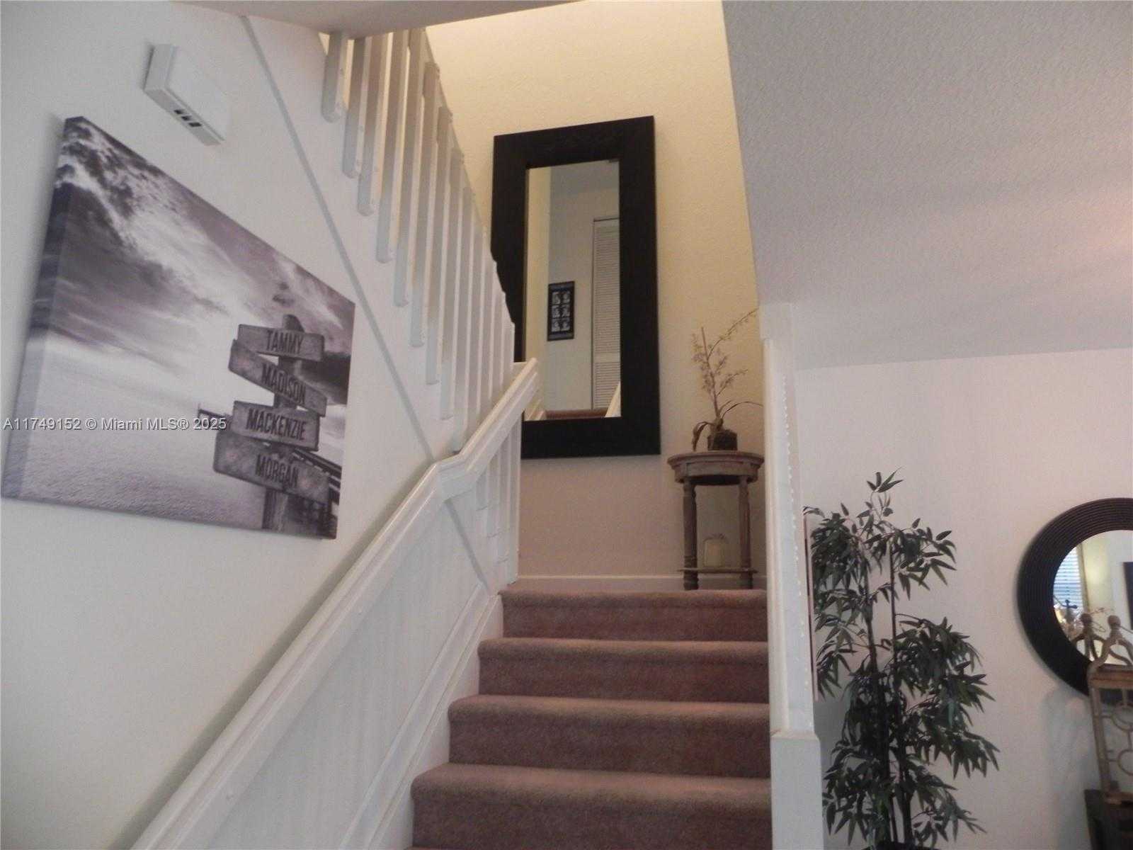 Small Image of 12170 VILLAGE PL #1, Davie Number 18