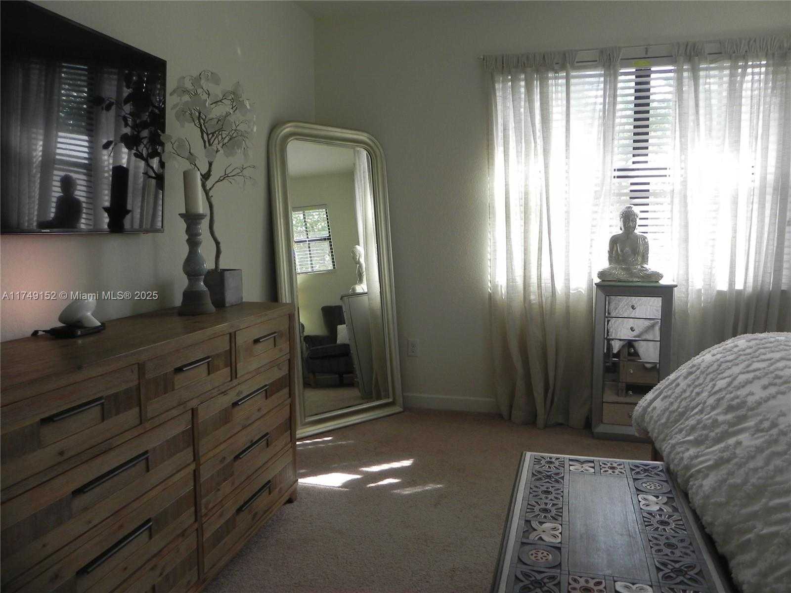 Small Image of 12170 VILLAGE PL #1, Davie Number 31