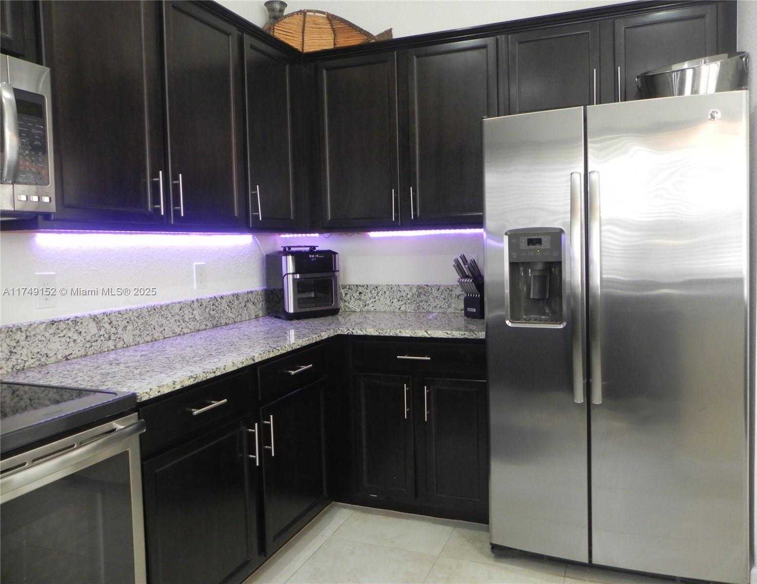 Small Image of 12170 VILLAGE PL #1, Davie Number 8