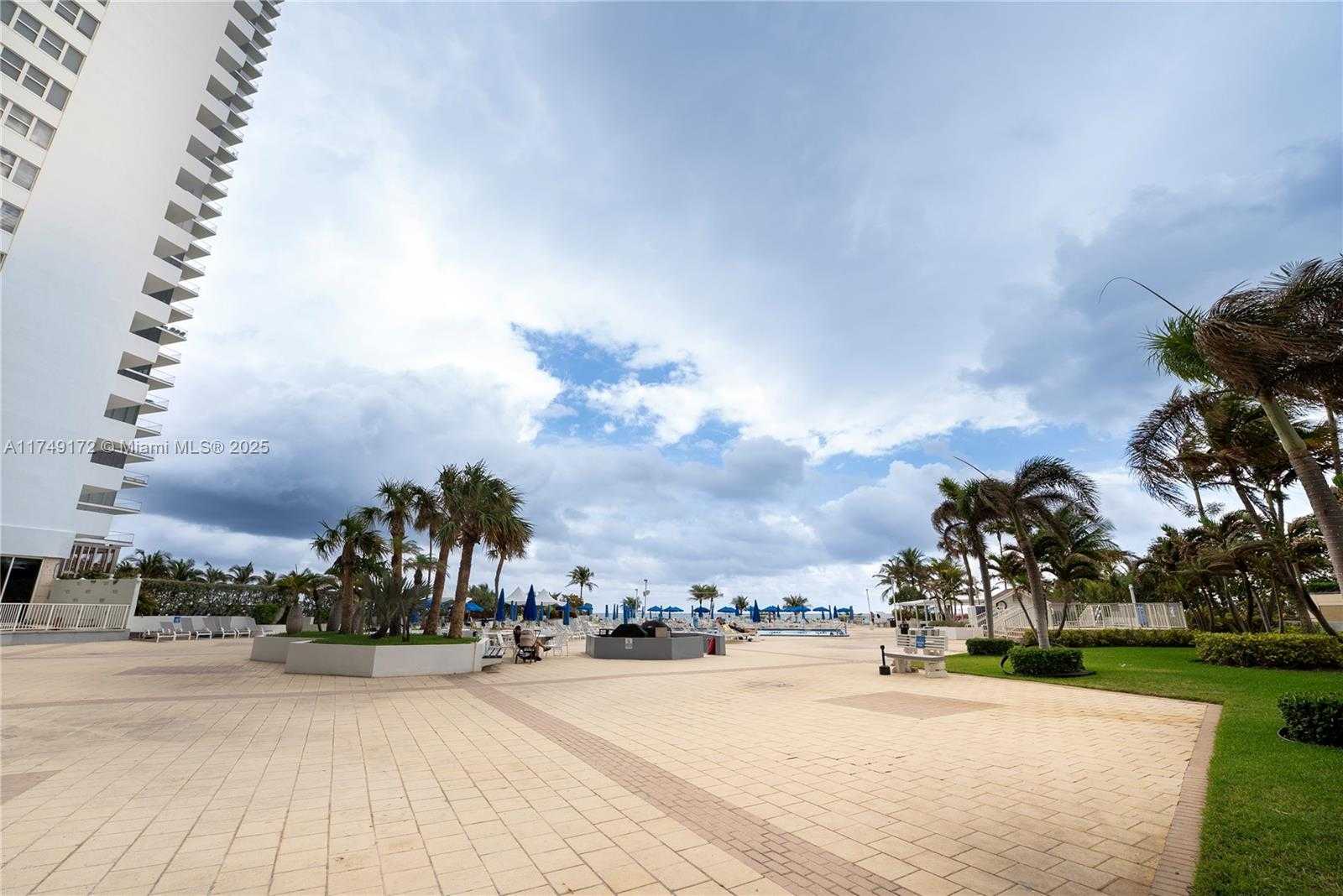 Small Image of 2030 SOUTH OCEAN DR #618, Hallandale Beach Number 11