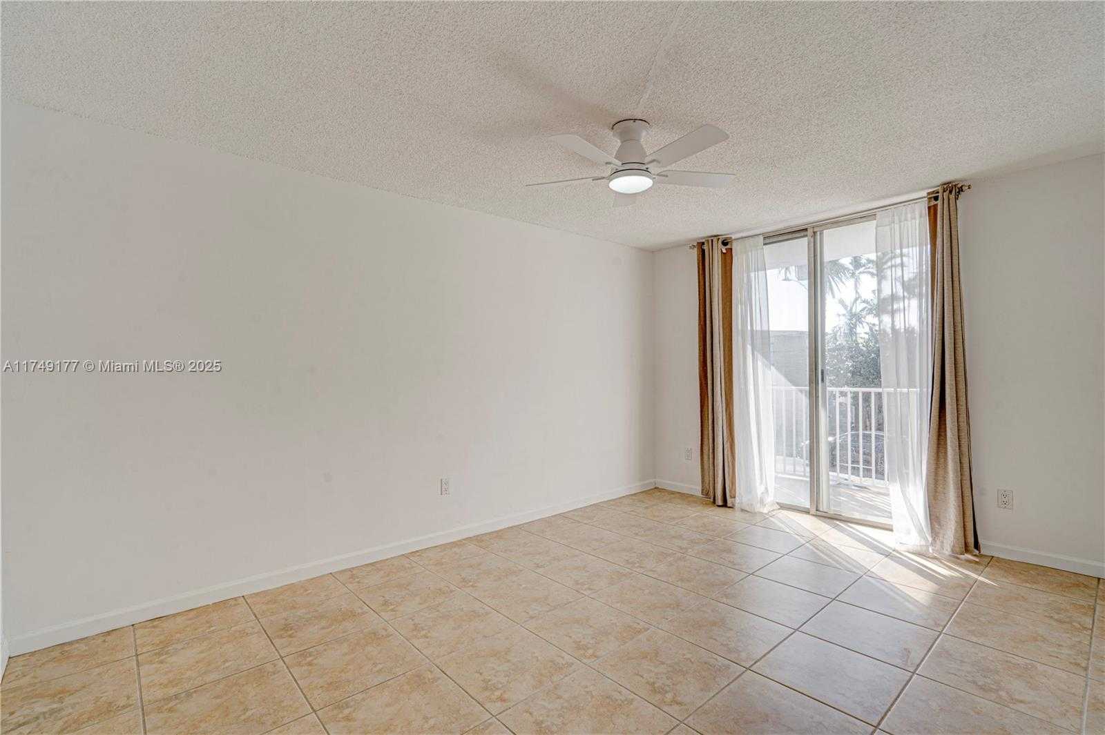 Small Image of 1801 #221, North Bay Village Number 10