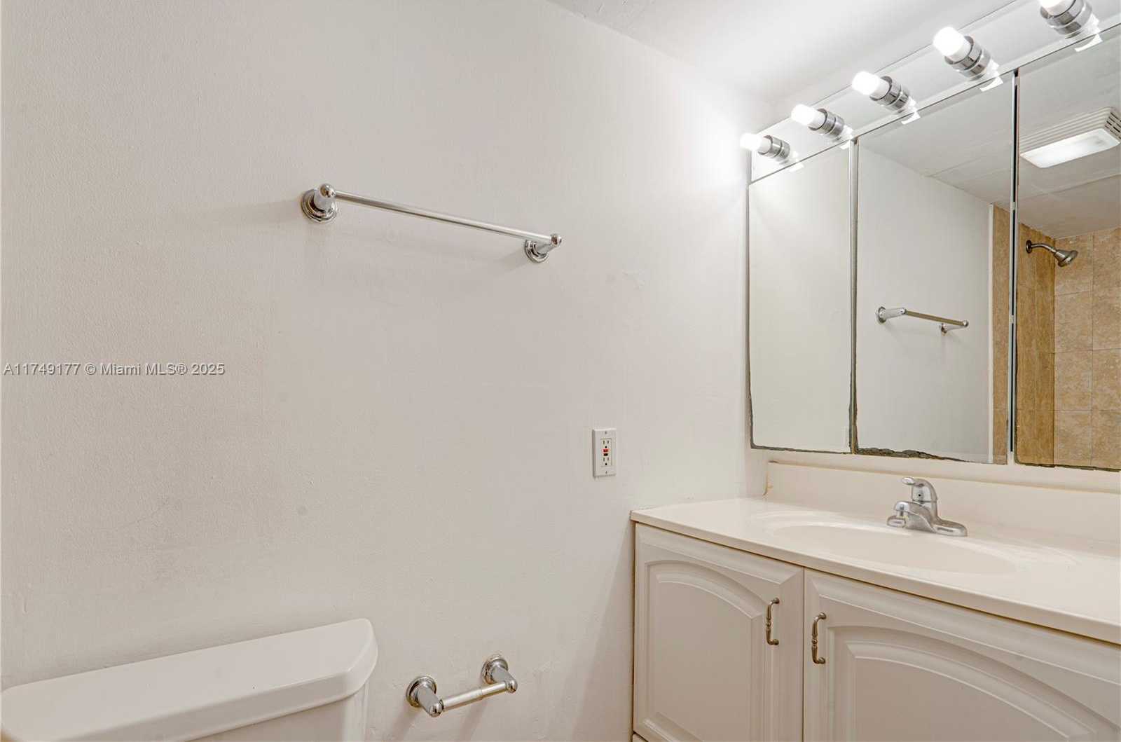 Small Image of 1801 #221, North Bay Village Number 24