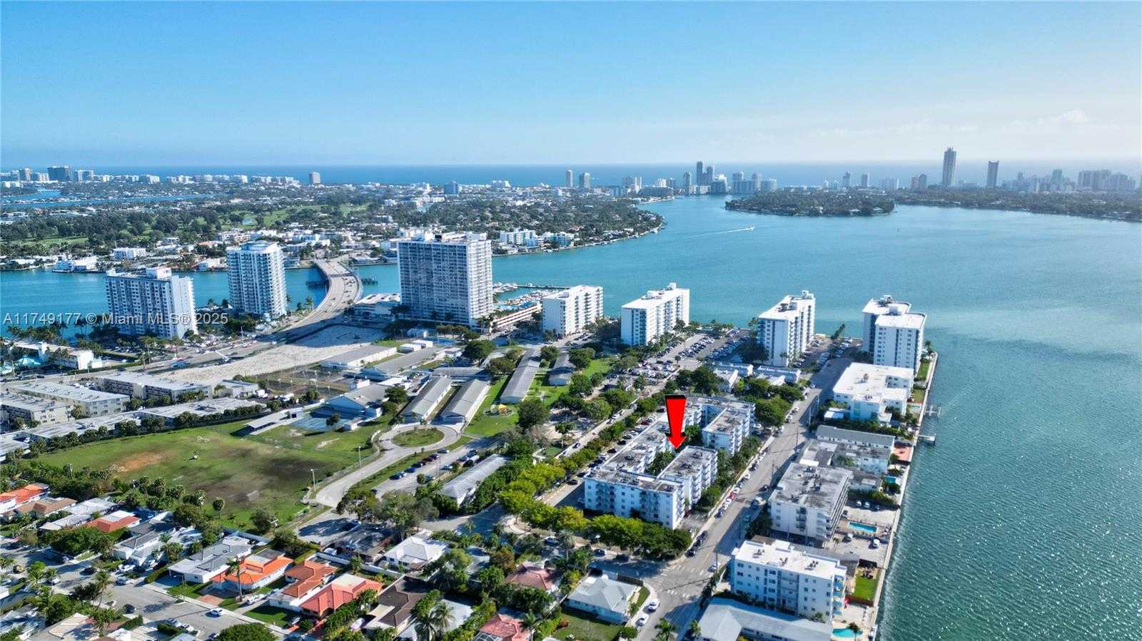 Small Image of 1801 #221, North Bay Village Number 39