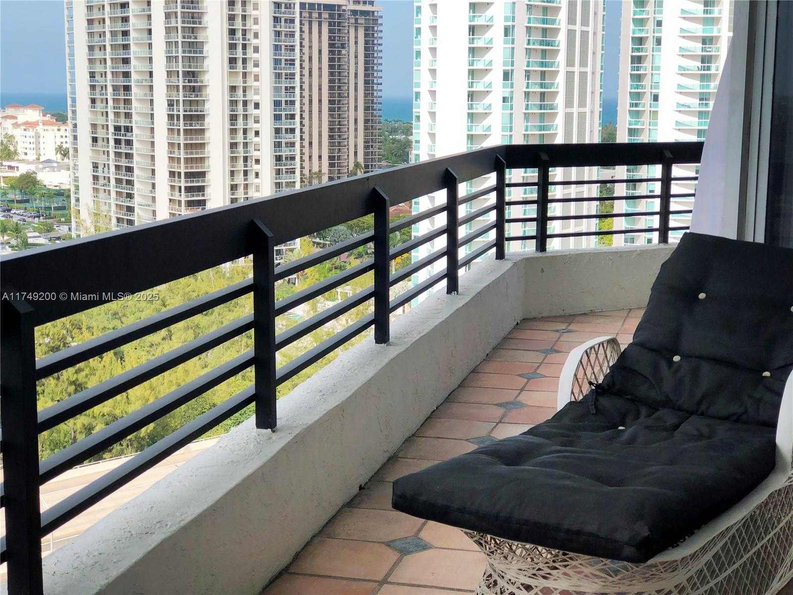 Small Image of 3500 MYSTIC POINTE DR #1905, Aventura Number 12